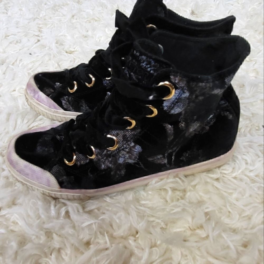 Tretorn sneakers